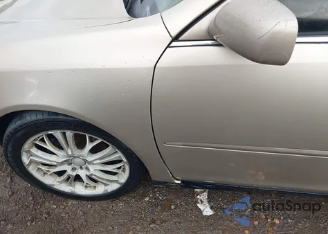 2002 Toyota Camry Le V6 z USA, uszkodzony, nr VIN 4T1BF32KX2U523900